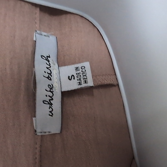 White Birch Mauve Nude Cap Sleeve Tie Waist Blouse Size Small - Picture 7 of 7